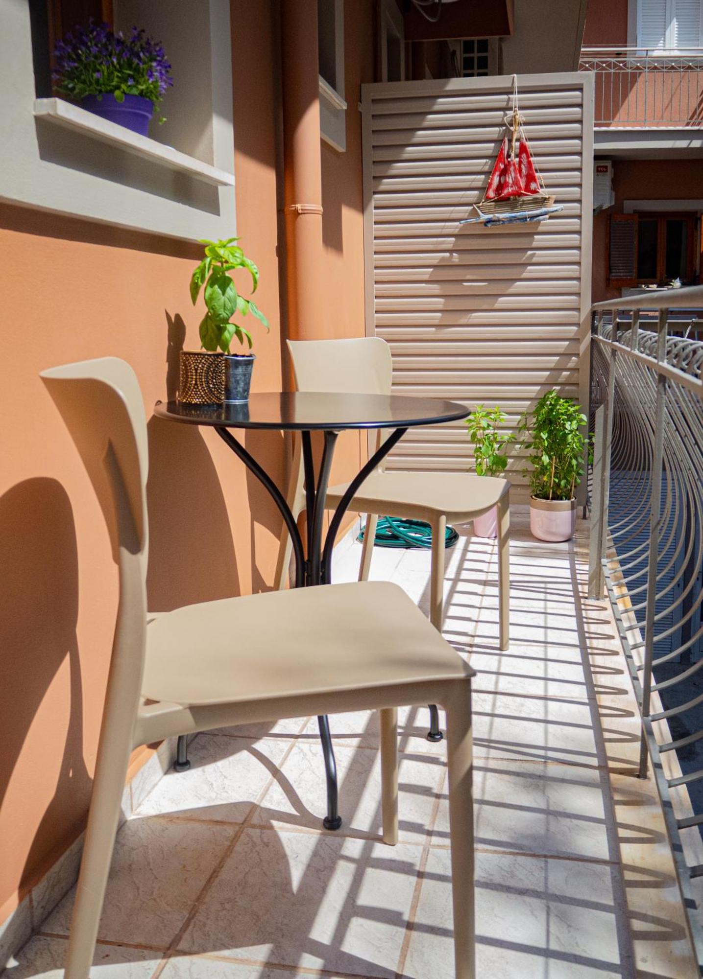 Dina Apartments Argostoli Exterior photo