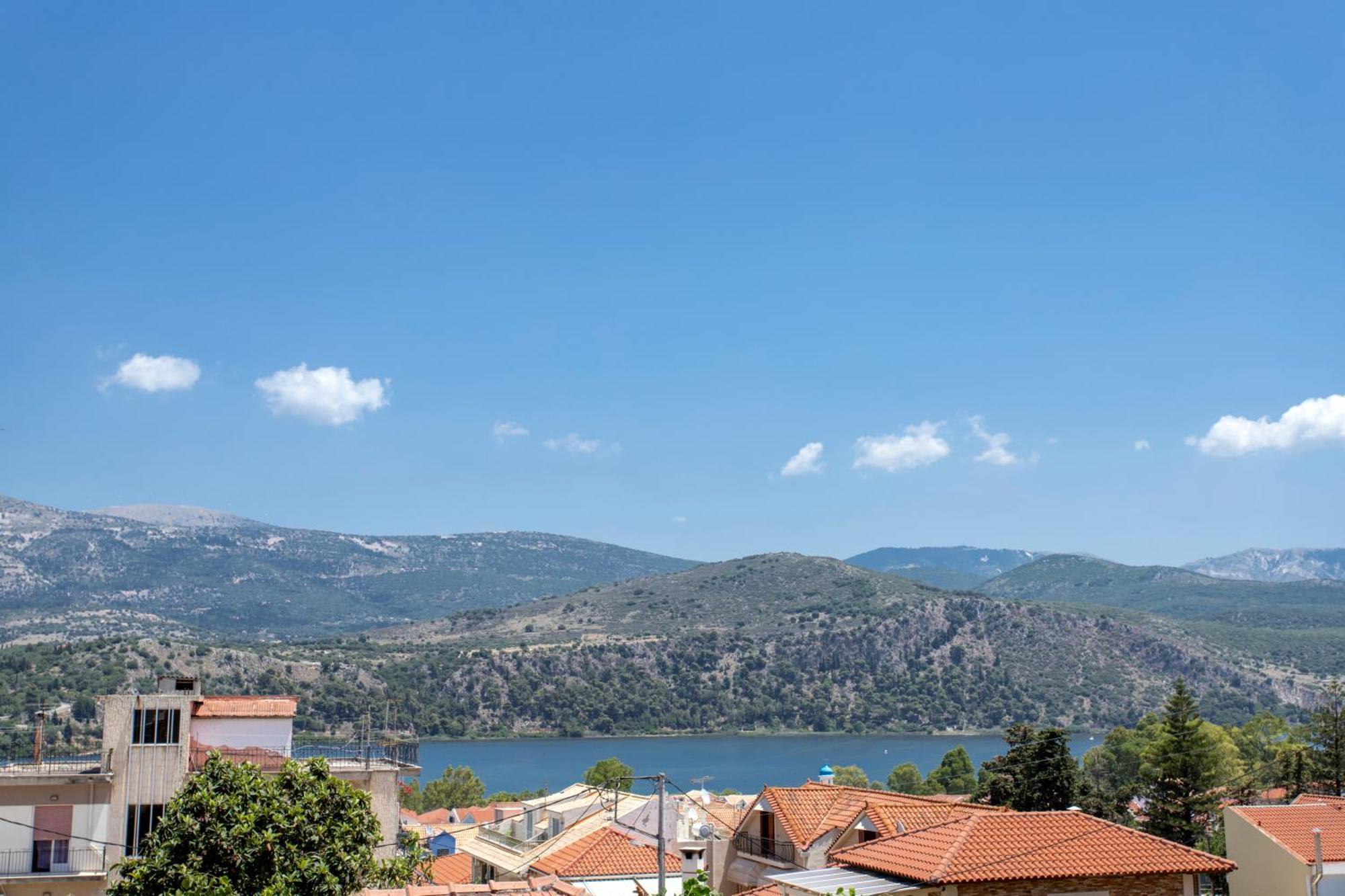 Dina Apartments Argostoli Exterior photo
