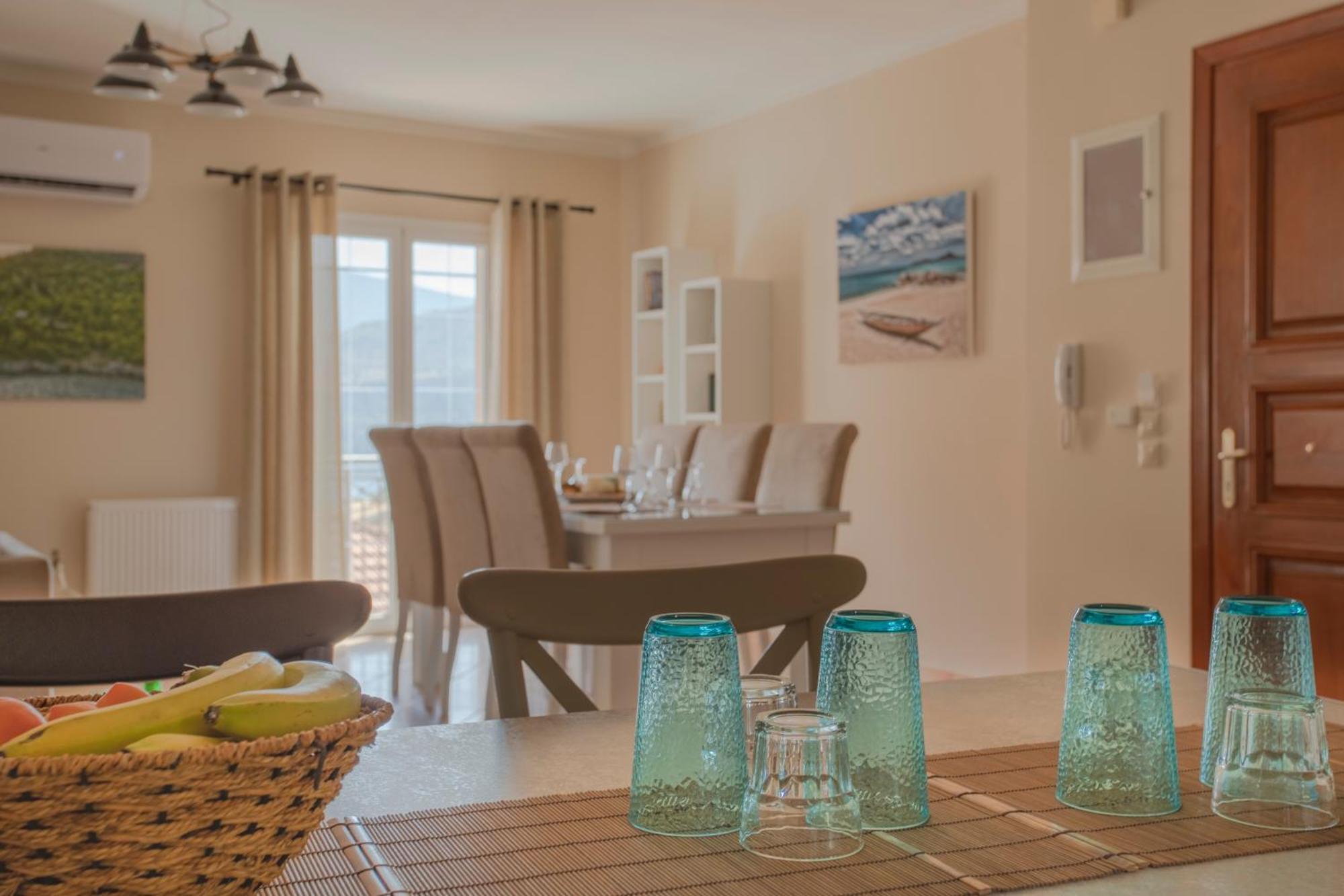 Dina Apartments Argostoli Exterior photo
