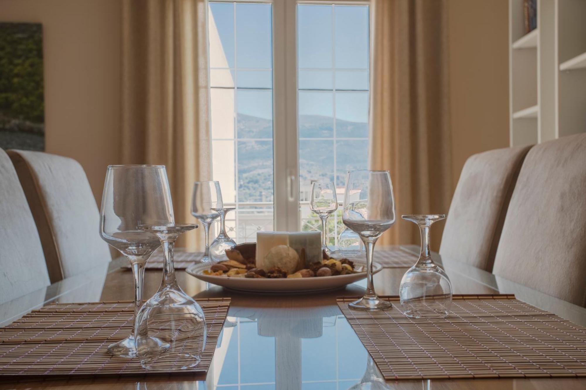 Dina Apartments Argostoli Exterior photo